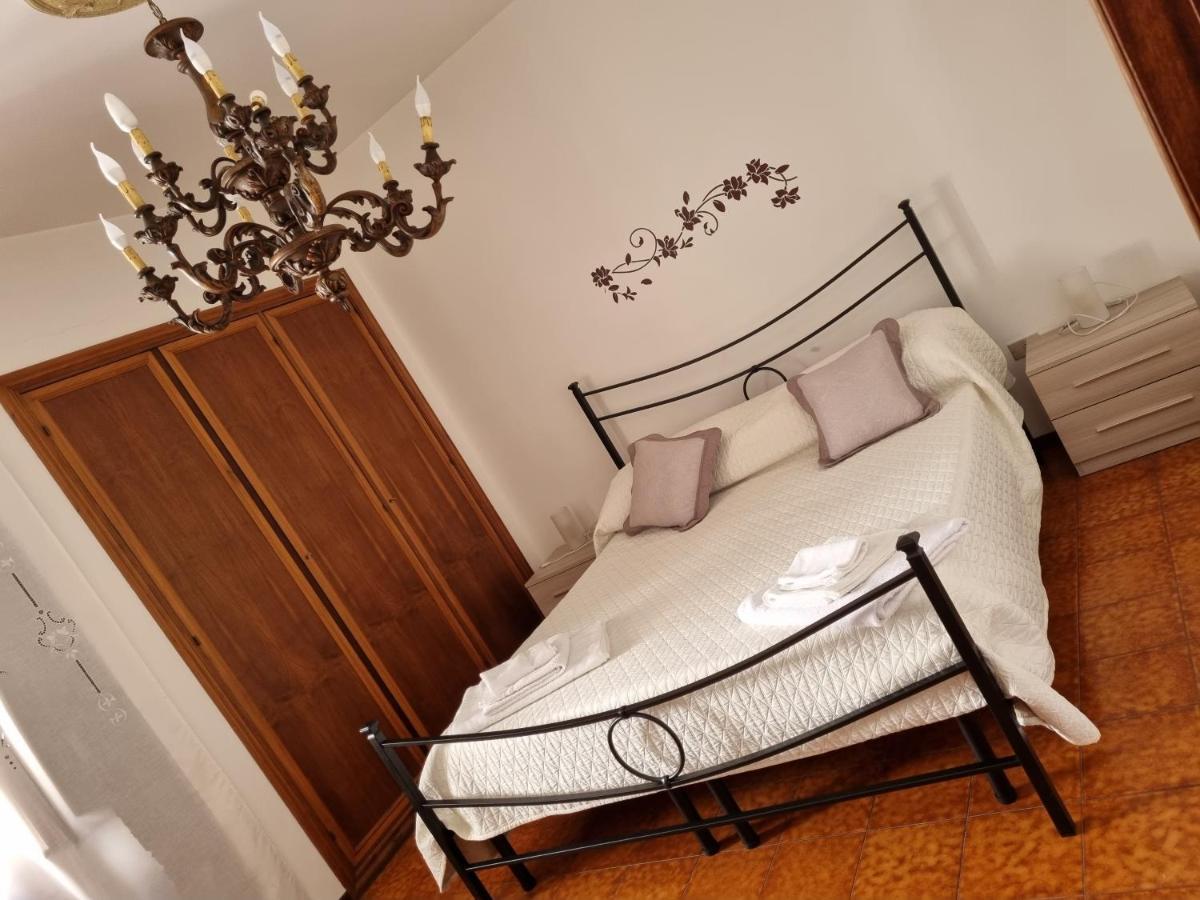 A Casa Di Cristina Apartman Gubbio Kültér fotó